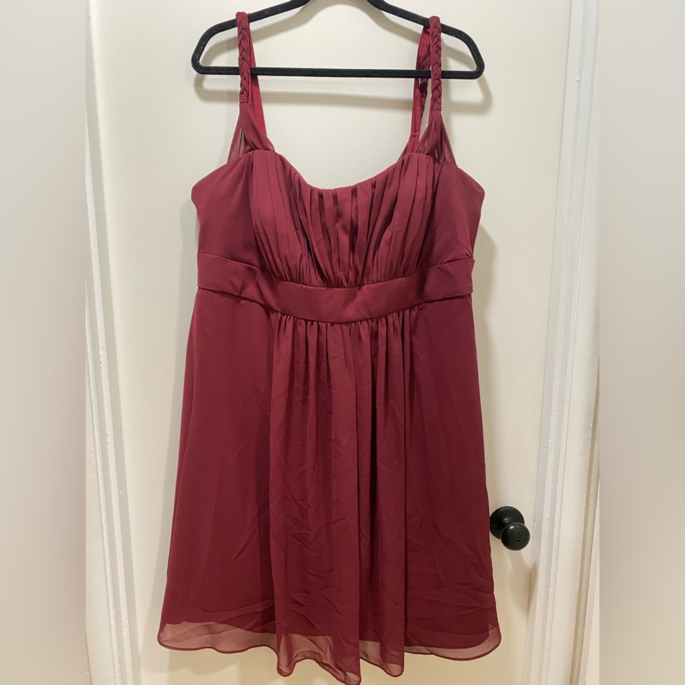 Elegant Burgundy Sleeveless Dress
